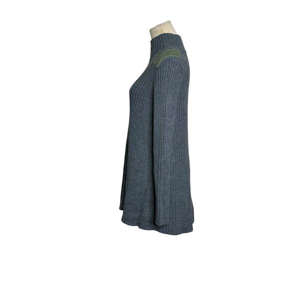 Yuumi Aria gray shoulder patch ribbed knit sweater size F - Small - Picture 13 of 16